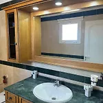 Con Jacuzzi Y Vistas Apartment *